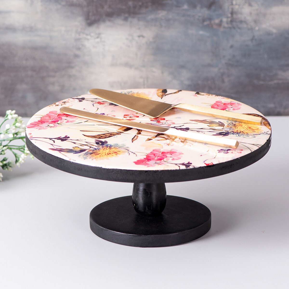 printed dessert stand
